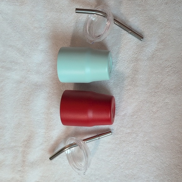 Red and Ice Blue Mini Insulated Tumblers with Straws NWT. - Picture 3 of 4